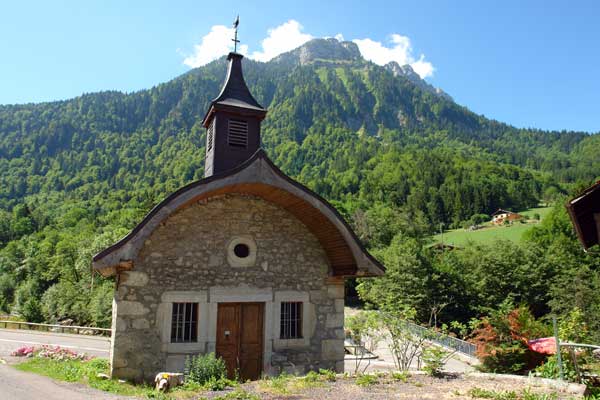 Petite chapelle de montagne Entremont village de montagne situé proche de la Clusaz et du Grand Bornand